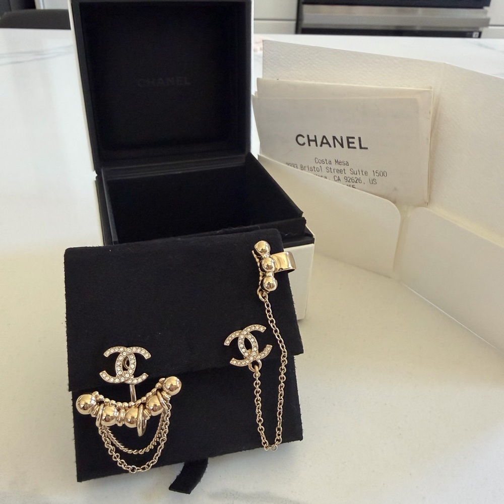 Chanel Gold-Tone CC earrings